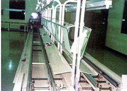 基板插件輸送機