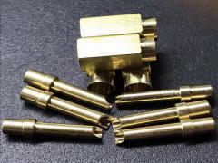 連接器PIN