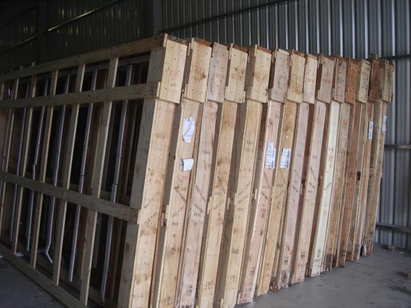 供應 木箱 木板 廢木材::::力天國際事業有限公司::::木箱 / 木板 / 廢木材